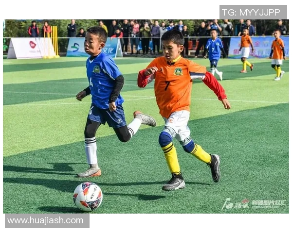 新疆足球崛起之星：探索本土球员在国内外赛场的精彩表现与发展潜力